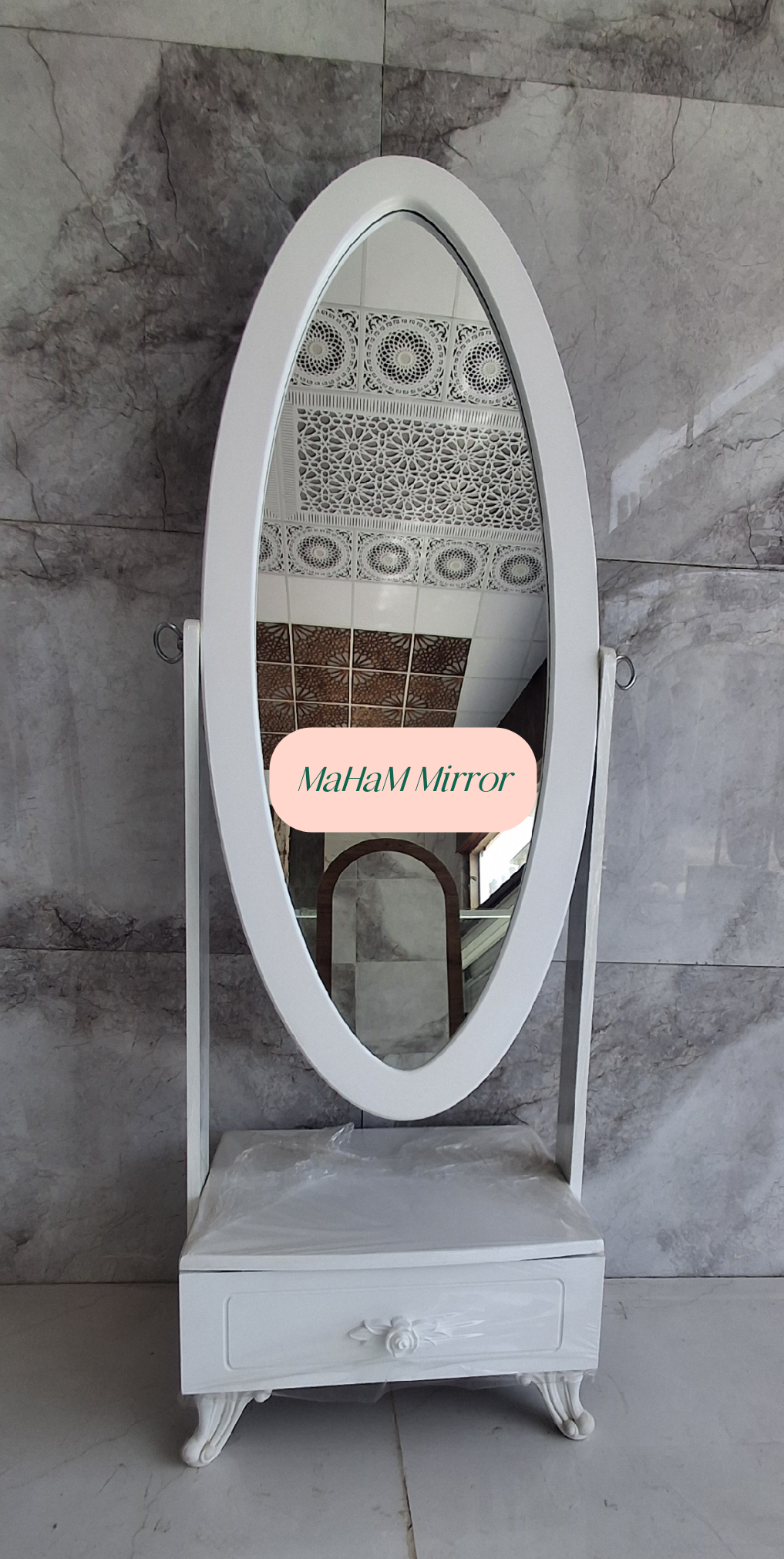 آینه قدی بیضی شکل طرح سلطنتی تک کشودار